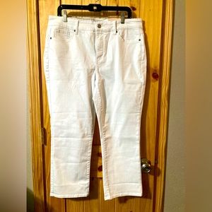 NWT - NYDJ women’s Marilyn size 14 white jeans